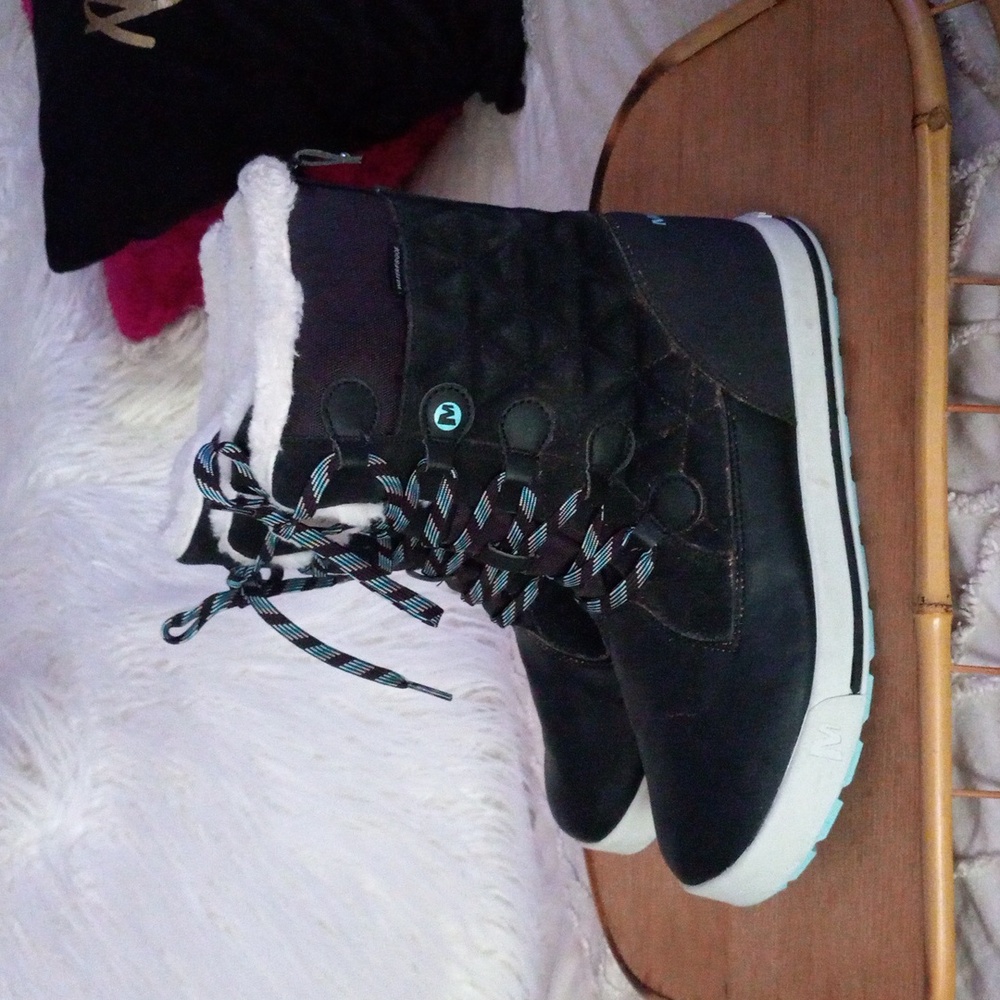Merrell Black Winter Snow Boots Size 6M - Picture 3 of 8